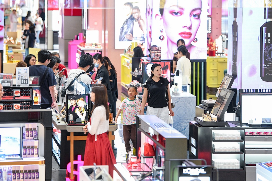 From January to July, the value of duty-free sales in Hainan fell 30.4% year-on-year to 20.1 billion yuan